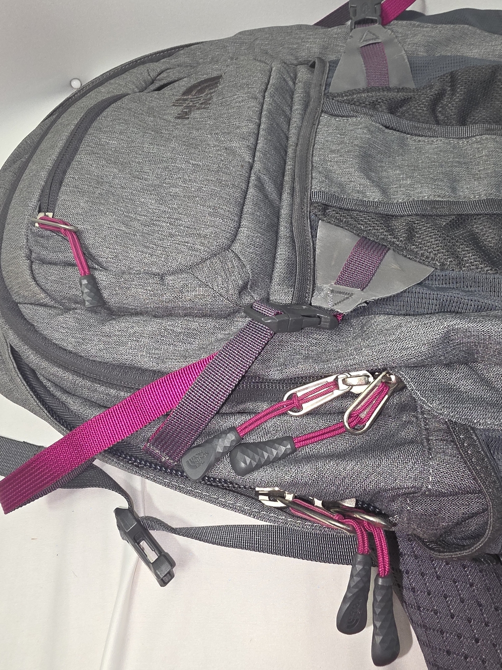 The North Face Recon Gray Backpack with Maroon Trim - Picture 13 of 16